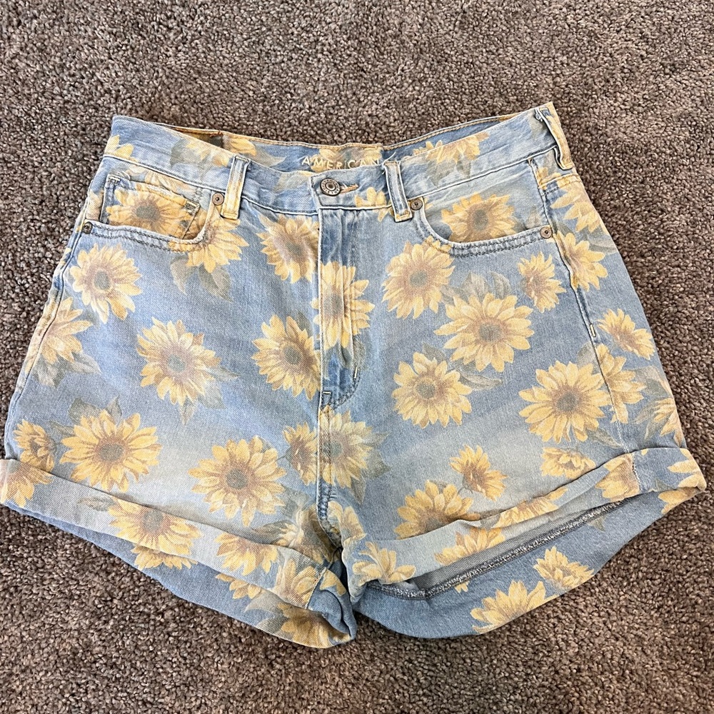 American Eagle Sunflower Shorts